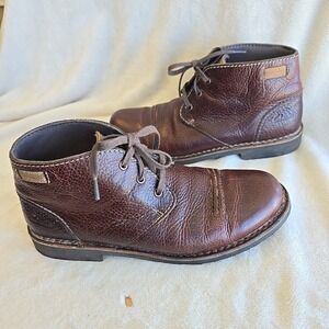 Clarks Men's Brown Leather Chukka Boots Pebbled Leather Design Size 11M
